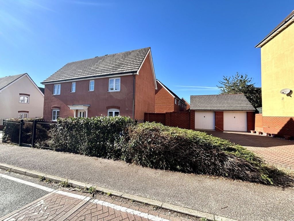 Property photo 1 of 36