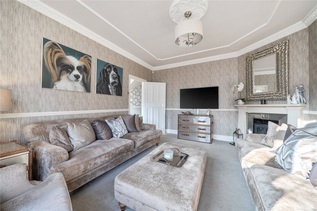 Property photo 2 of 35 Picture No. 21