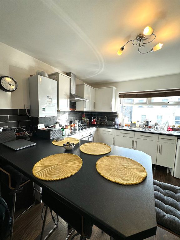 Property photo 2 of 13 Picture No. 07