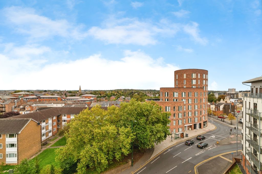 Property photo 2 of 15 Photo