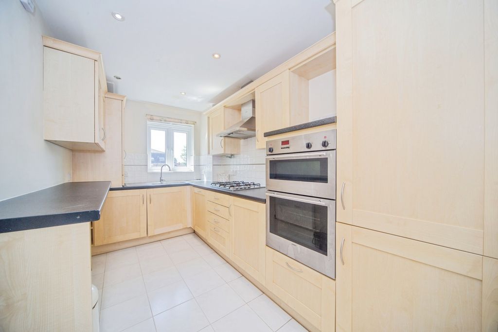 Property photo 1 of 17 Pbox-Img.Jpg
