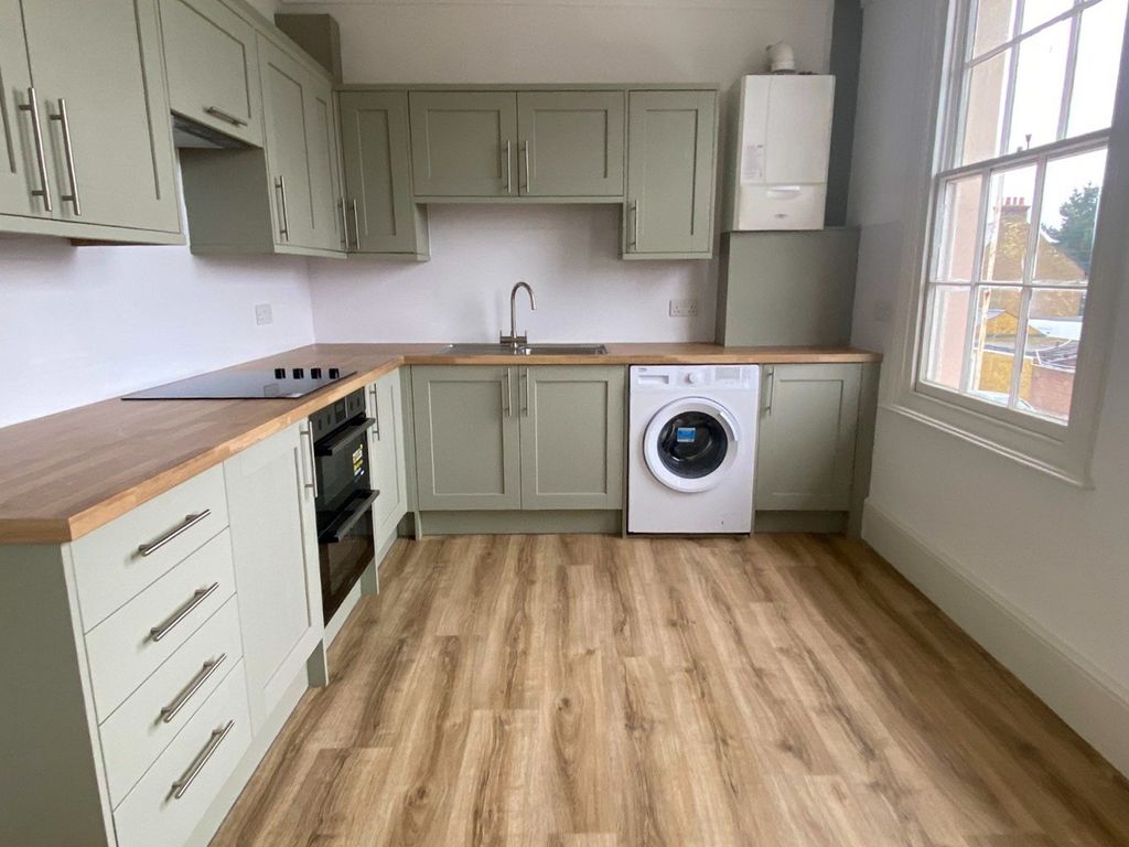 Property photo 2 of 9 3103972