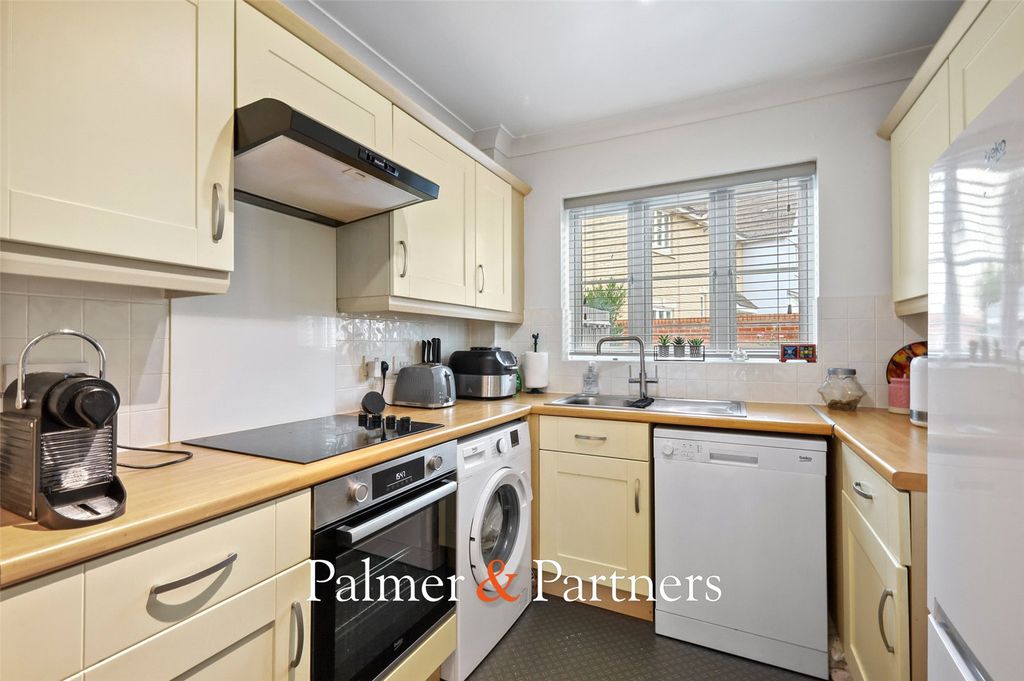 Property photo 2 of 18 Picture No. 07