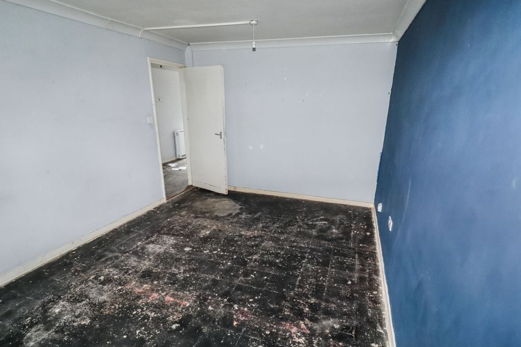 Property photo 3 of 15 25 Rosemount Close, Keighley, West Yorkshire, Bd21 2Ef