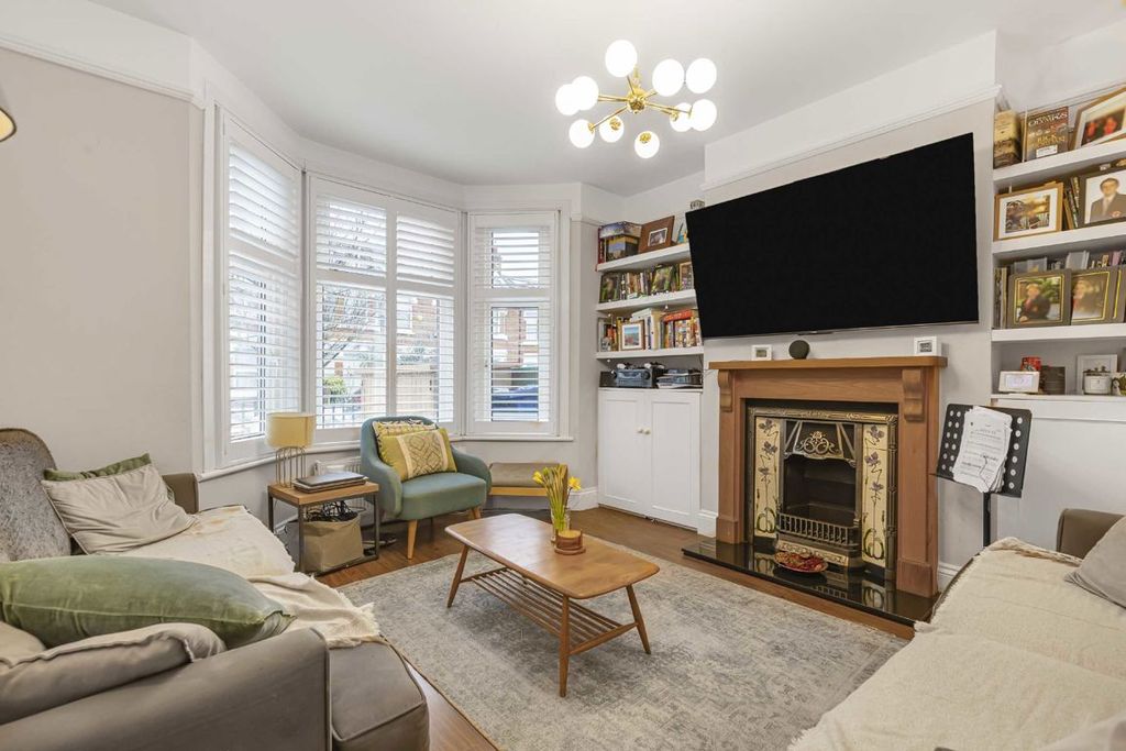 Property photo 2 of 6