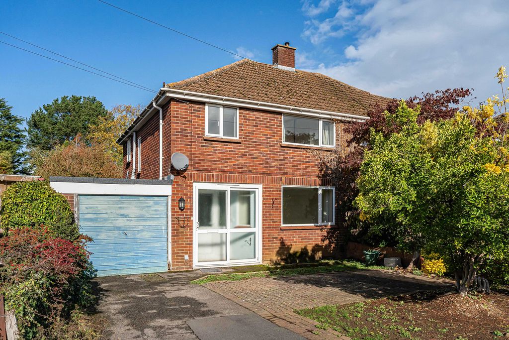 Property photo 1 of 18