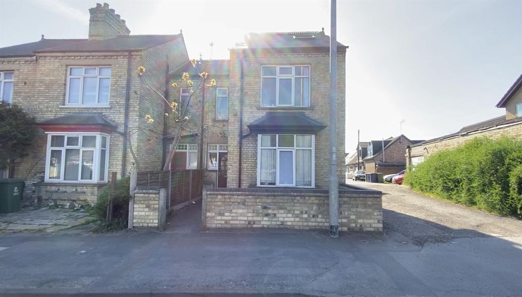 Property photo 1 of 6 Front.Jpg