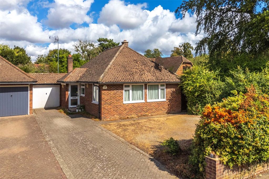 Property photo 1 of 33 Picture No. 01