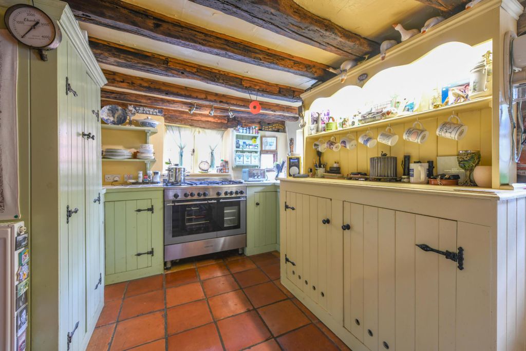 Property photo 3 of 34