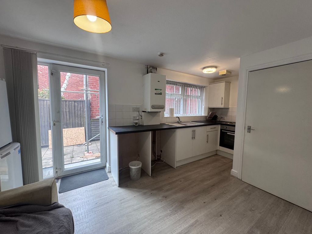 Property photo 2 of 6 Img_2492