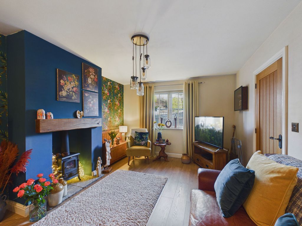 Property photo 2 of 40