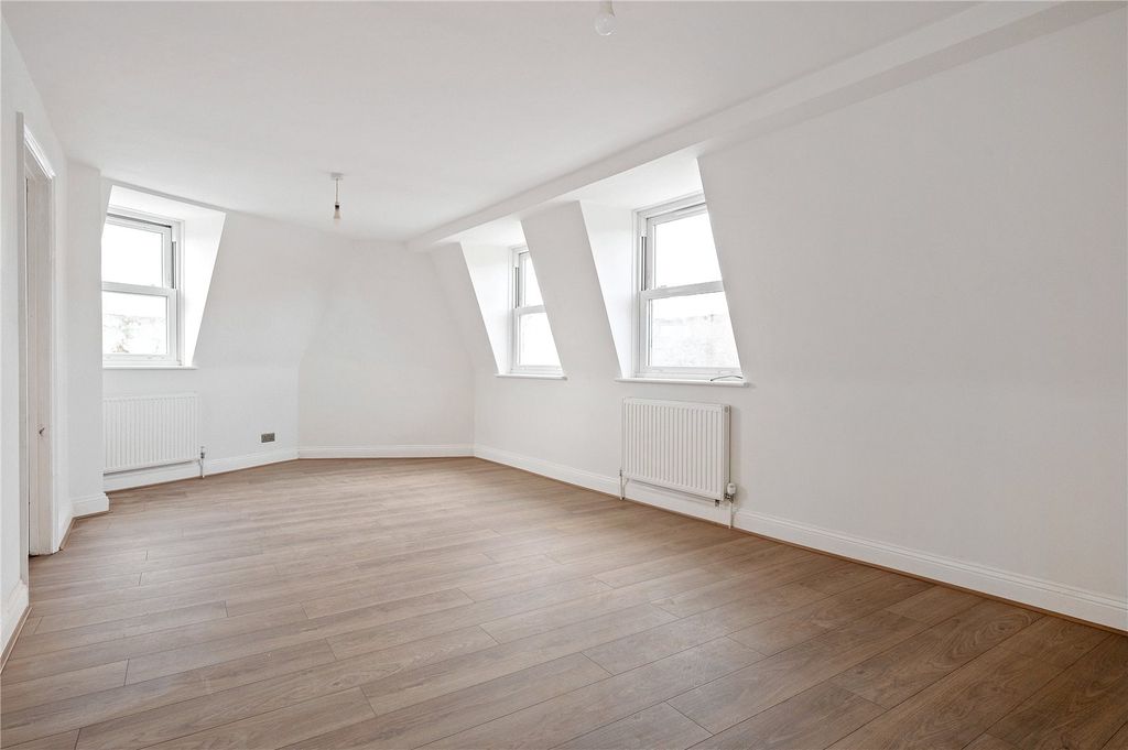 Property photo 2 of 12 Picture No. 57