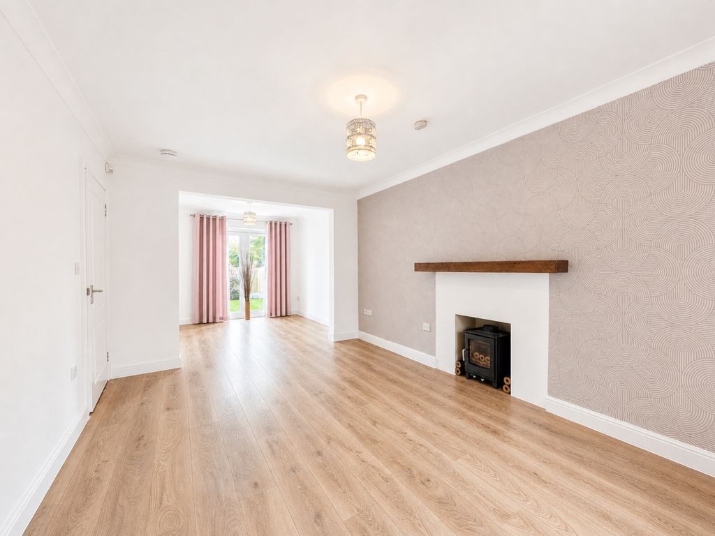 Property photo 2 of 11 Fb6c3764-d2B6-423B-A117-B6cd4F684c76