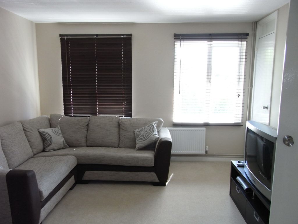 Property photo 2 of 11 4822831