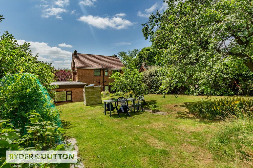 Property photo 2 of 34 Garden