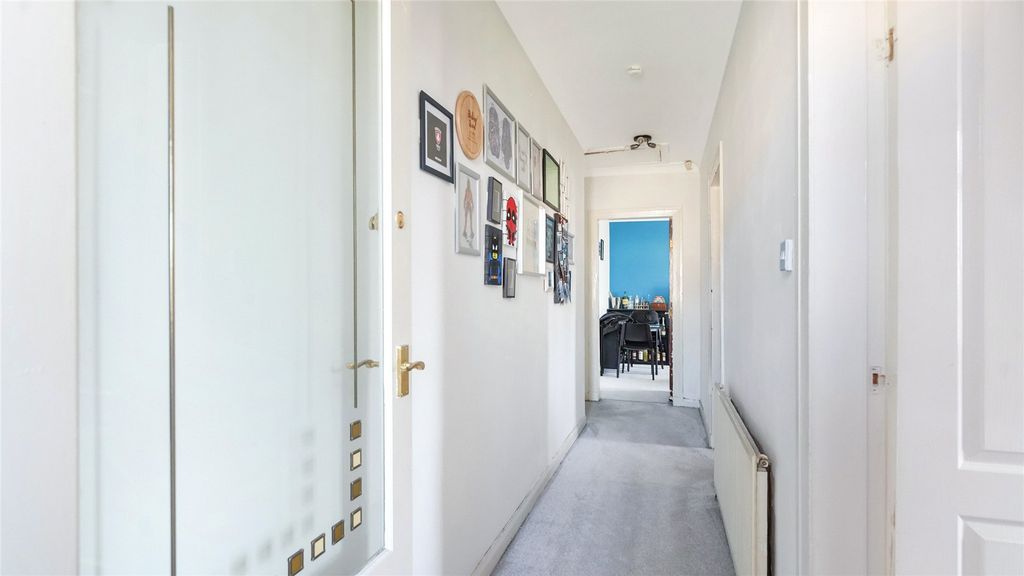 Property photo 2 of 26 Picture No. 02