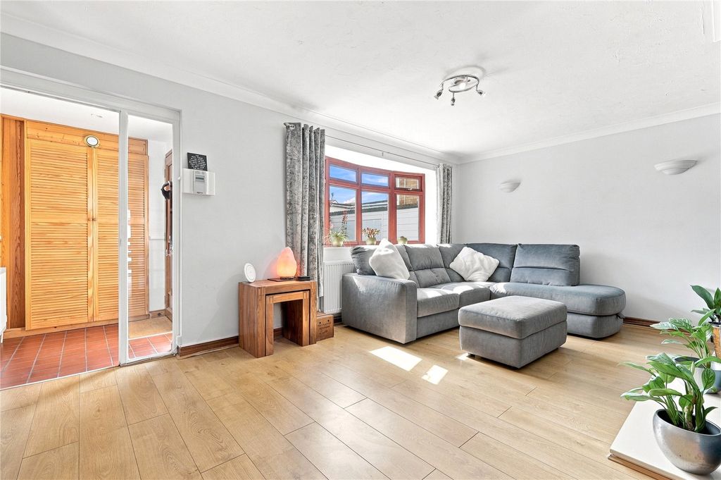Property photo 2 of 19 Picture No. 05