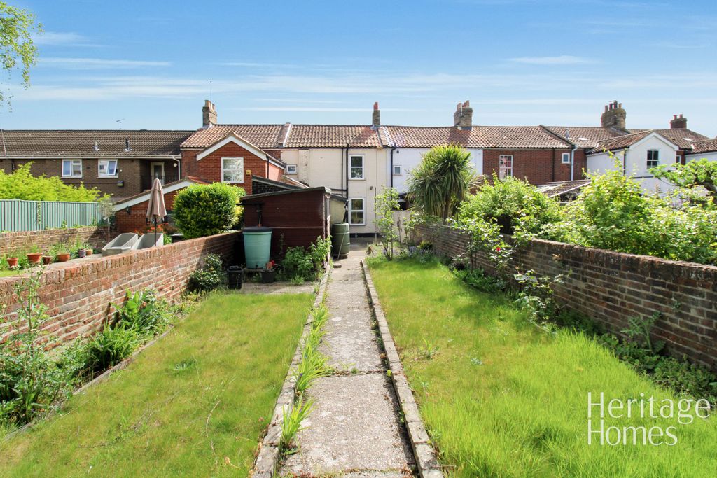 Property photo 3 of 23 Img_0340