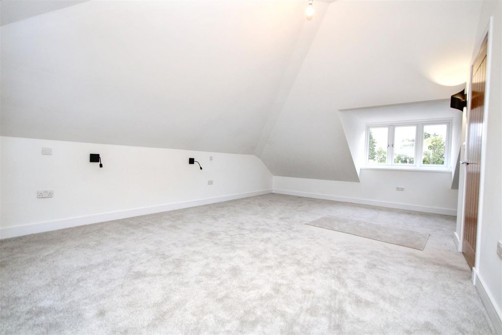Property photo 3 of 8 Img_7417.Jpg