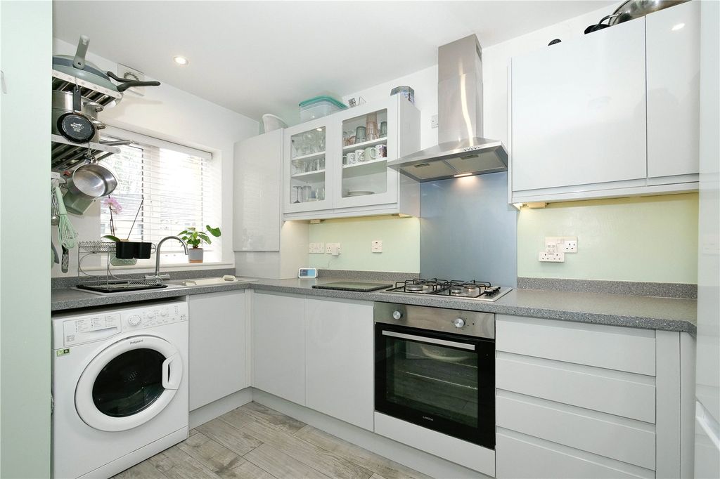 Property photo 3 of 12 Picture No. 01