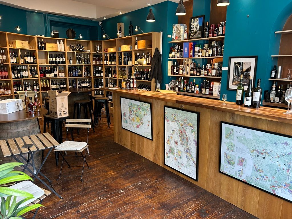 Property photo 3 of 9 Photo 8