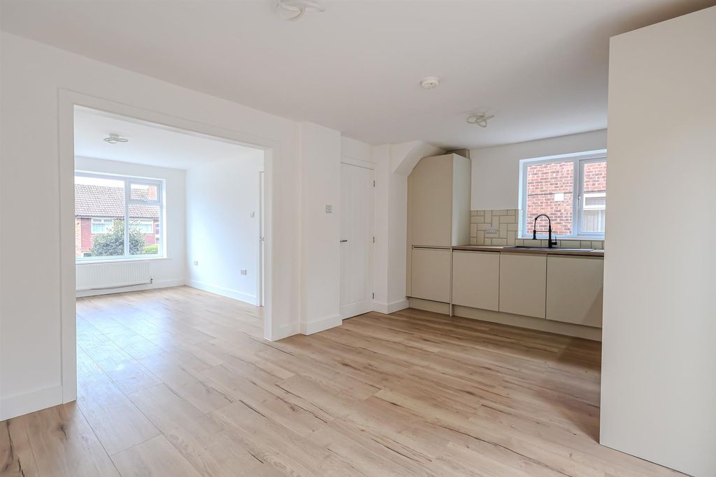 Property photo 2 of 20 Img_2705.Jpg