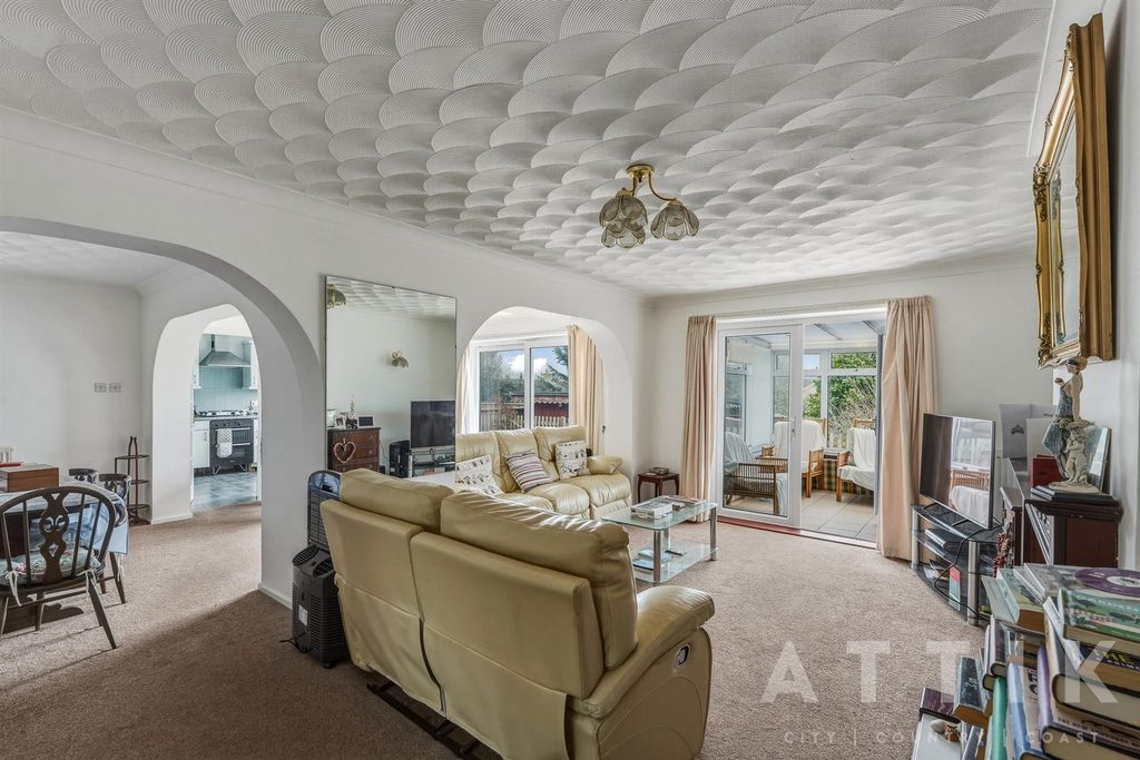 Additional image 12 of 3 bed detached bungalow for salePark Walk, Holton, Halesworth IP19