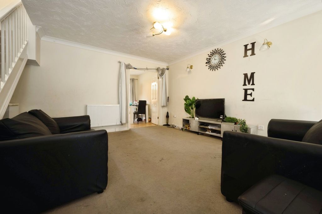 Property photo 2 of 17 Pbox-Img.Jpg