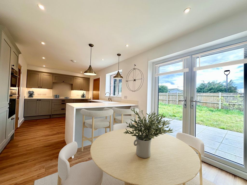 Property photo 2 of 18 Staged Image Kitchen