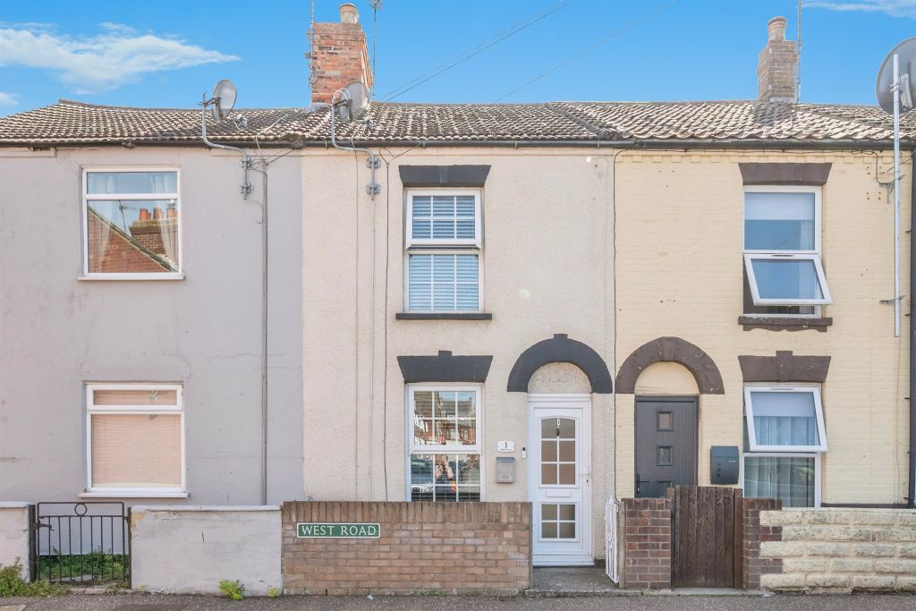 Property photo 2 of 17