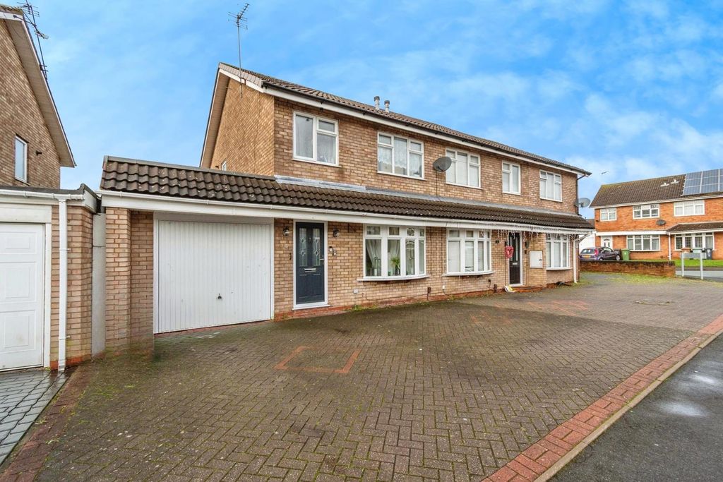 Property photo 1 of 18 Pbox-Img.Jpg