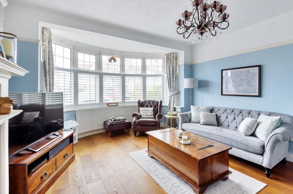 Property photo 2 of 37 Picture No. 36