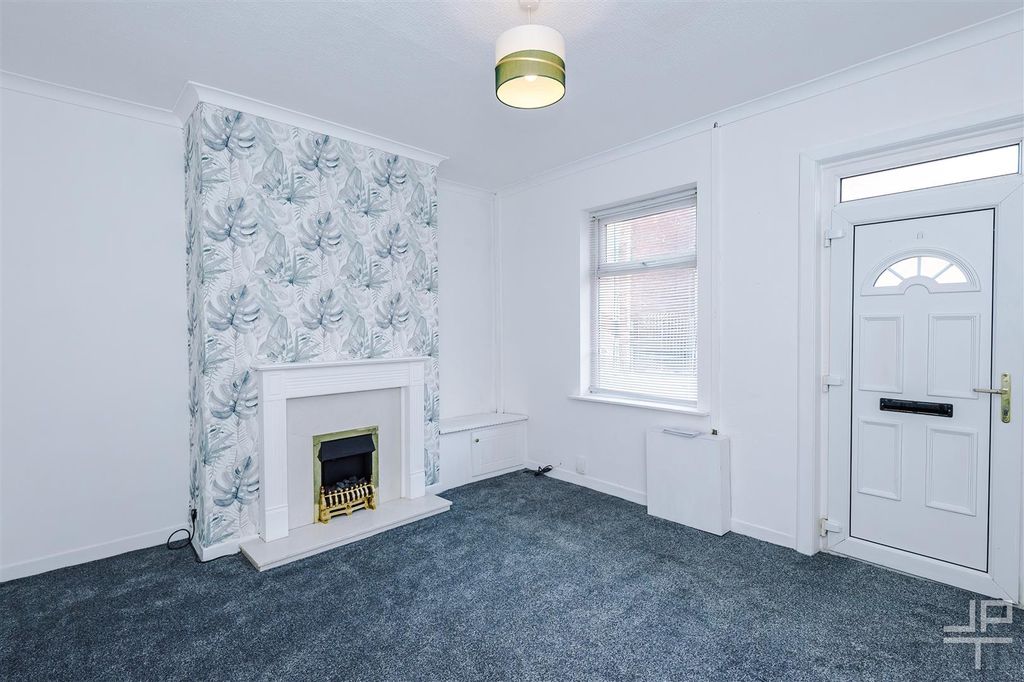 Property photo 2 of 34 Plattstreet-Jpt-16.Jpg