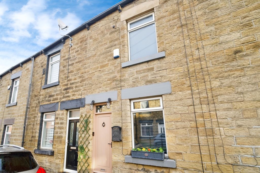 Property photo 2 of 20