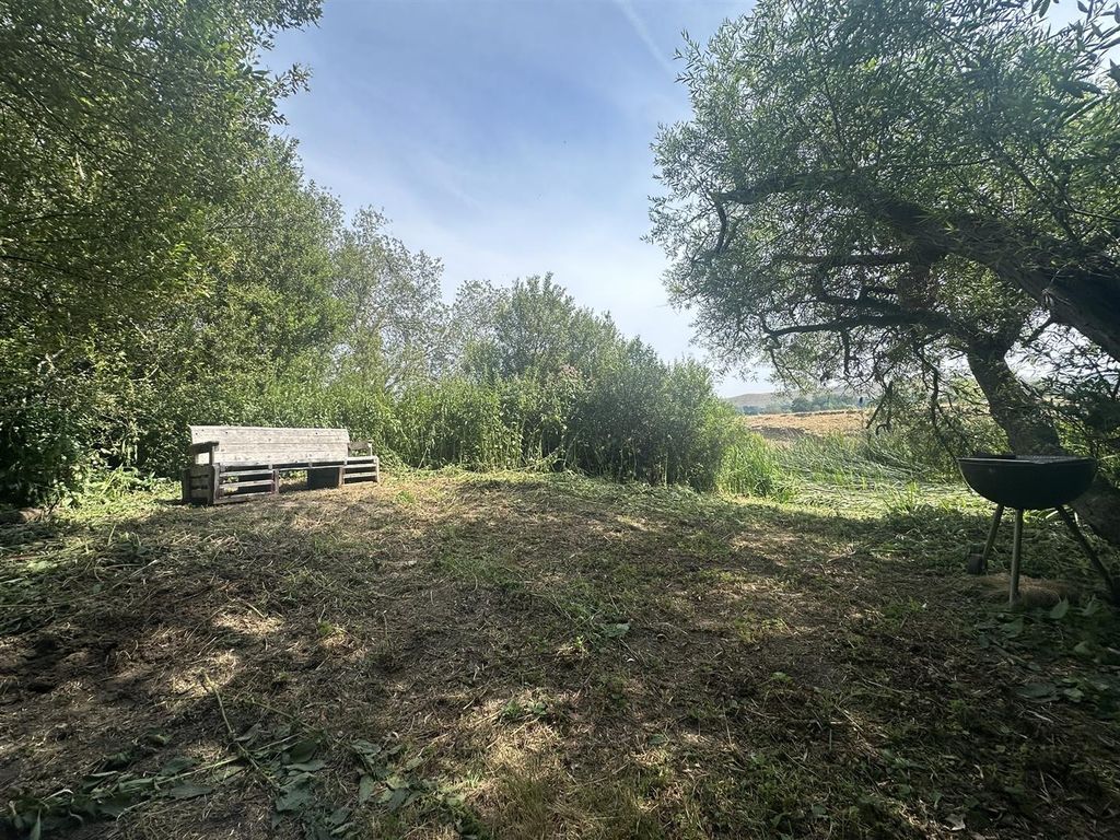 Property photo 2 of 11 River