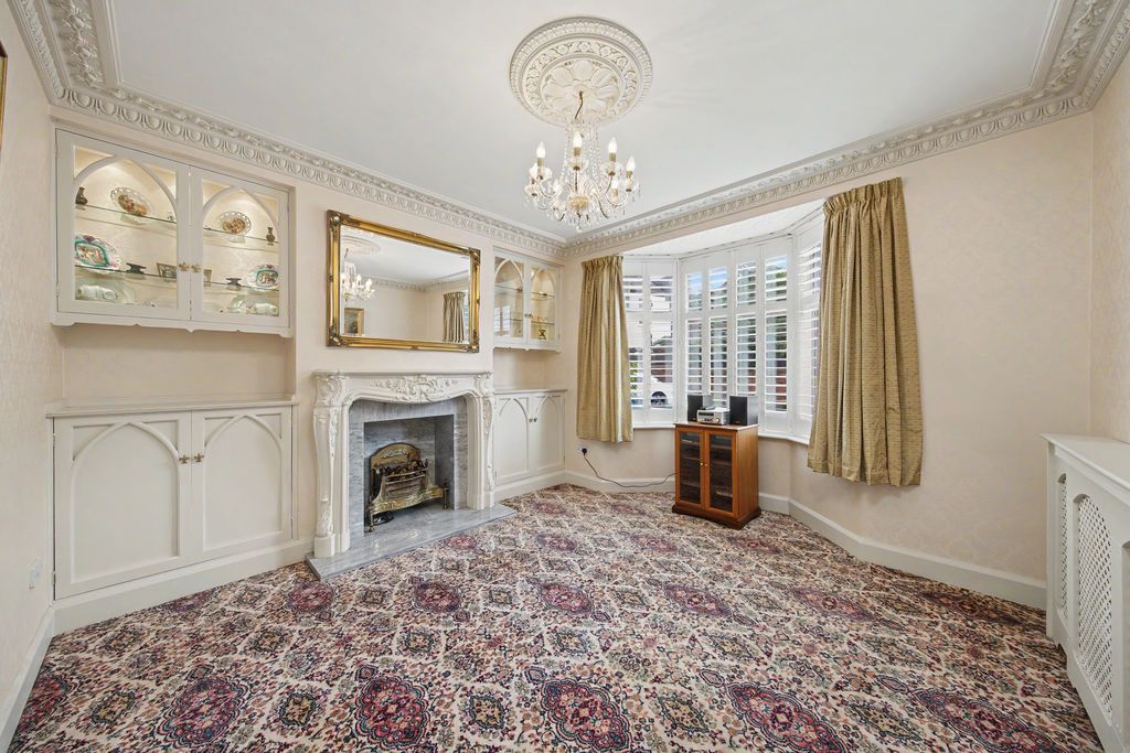 Property photo 2 of 29 Dining Room