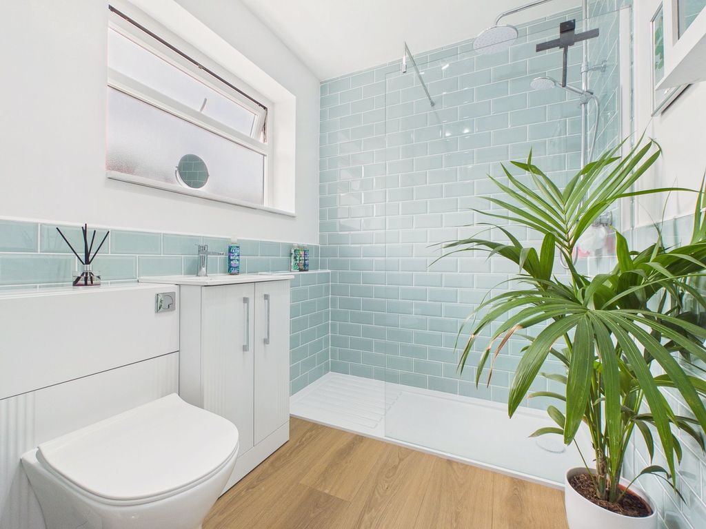 Property photo 3 of 13 Shower Room