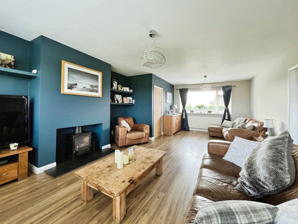 Property photo 2 of 40 4214884