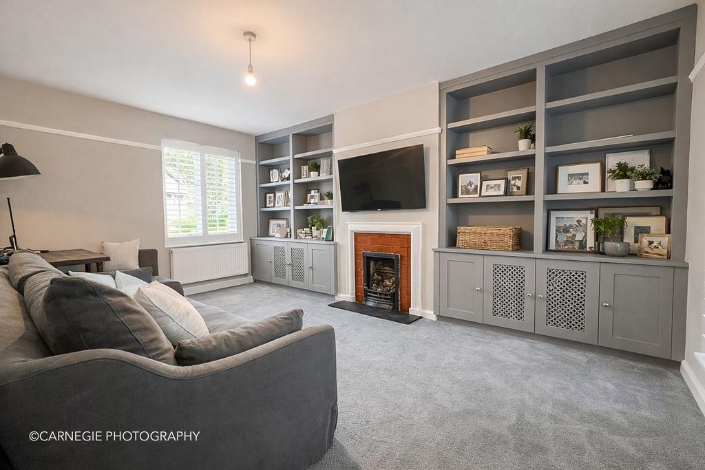 Property photo 3 of 26 Living Room