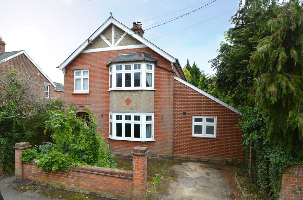 Property photo 1 of 23