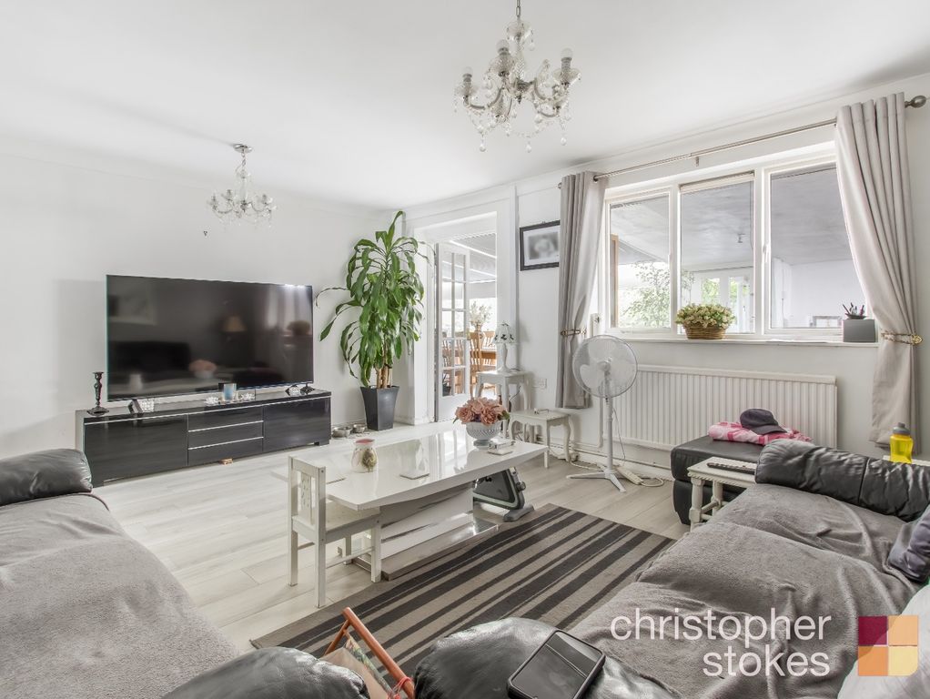 Property photo 3 of 21 4490804