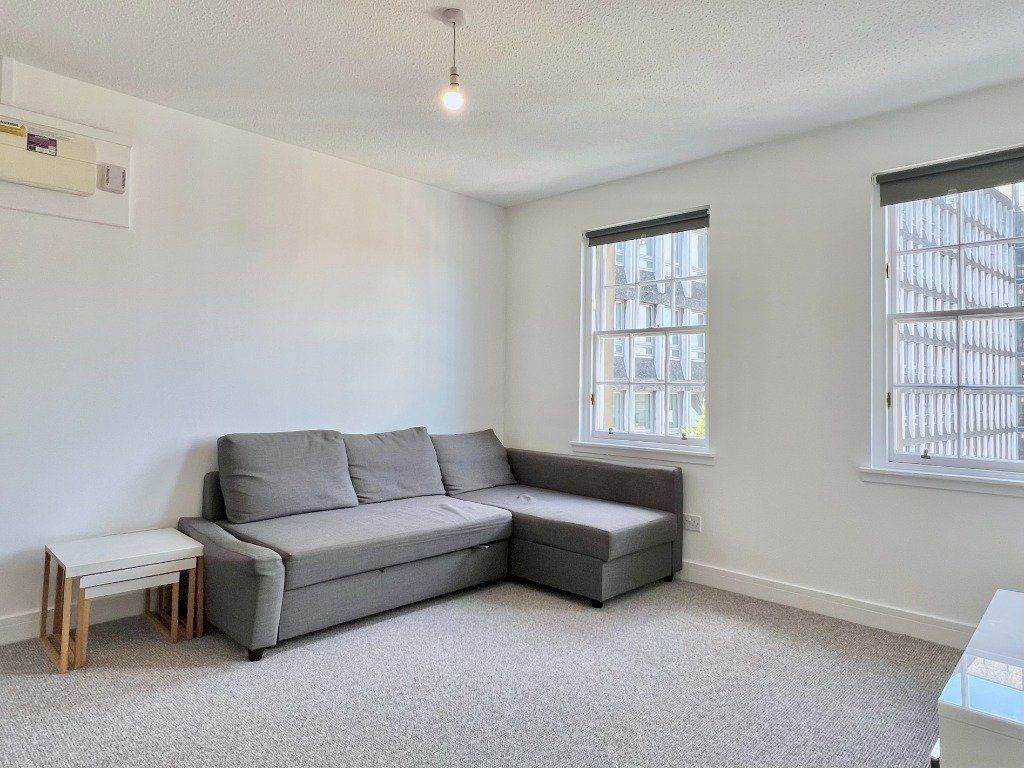 Property photo 3 of 12 Picture No. 04