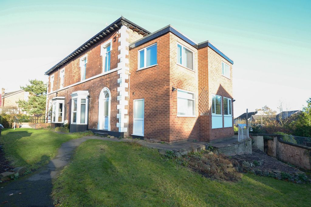 Property photo 1 of 9 Front External