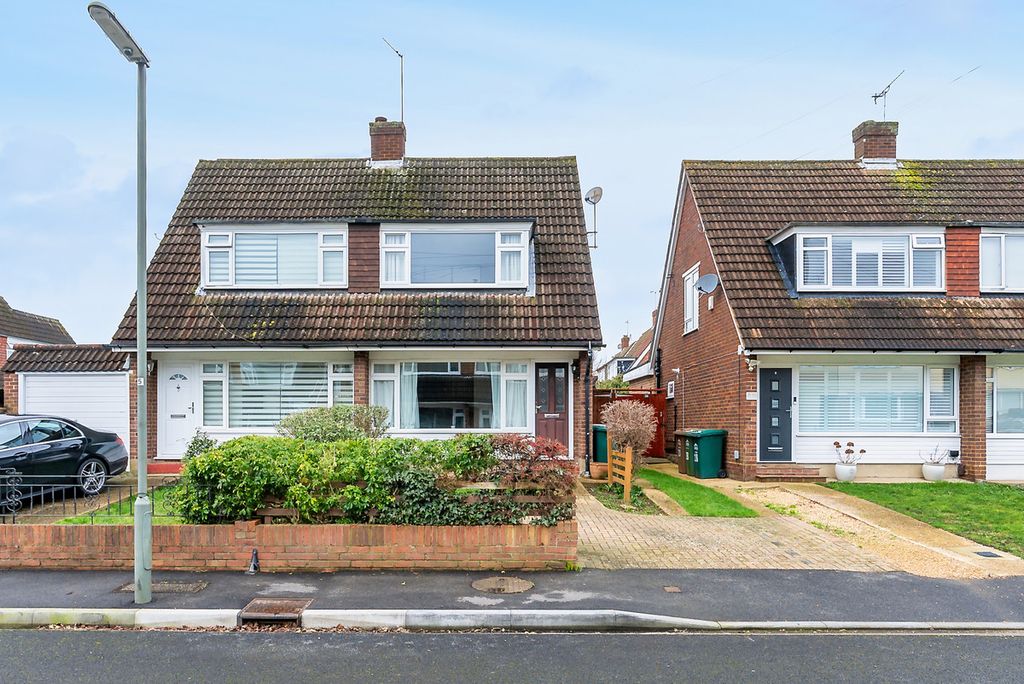 Property photo 1 of 18