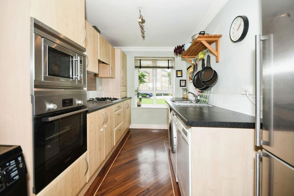 Property photo 2 of 13 Kitchen