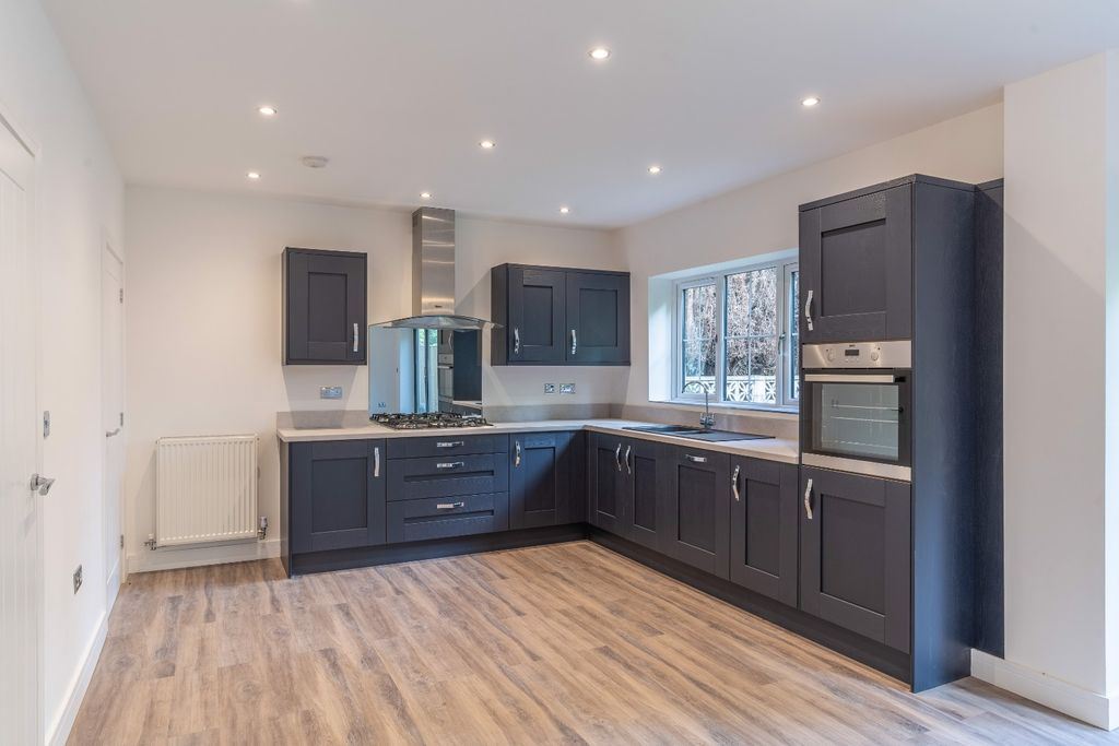 Property photo 3 of 10 3102963