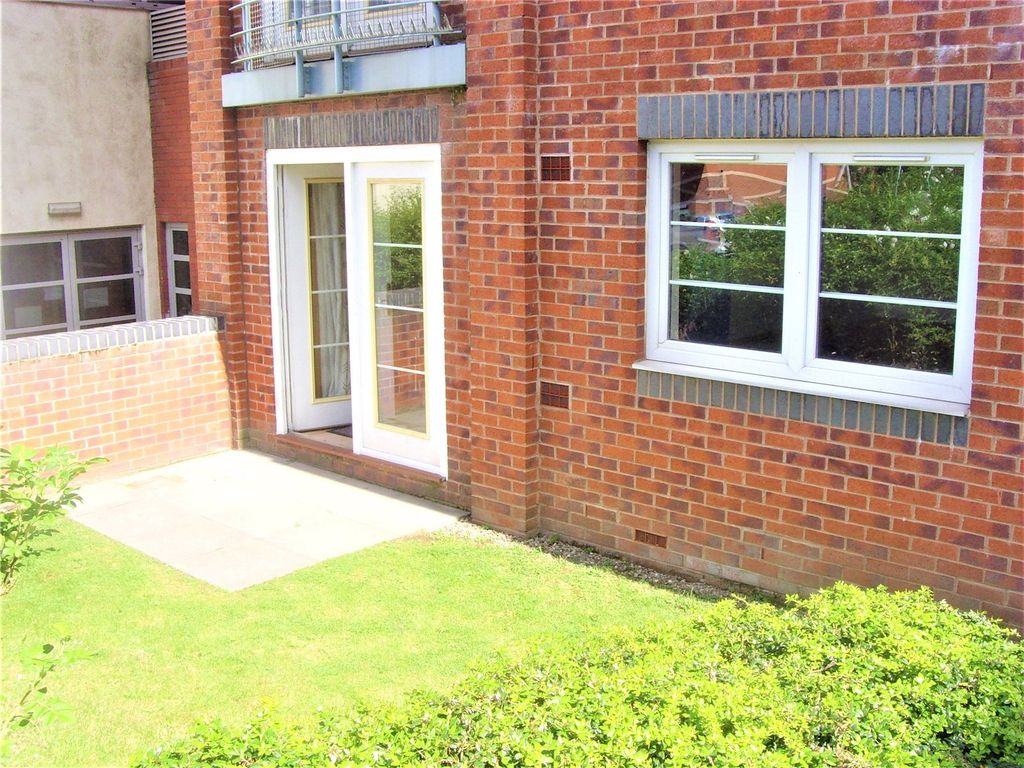 Property photo 2 of 6 Picture No. 06