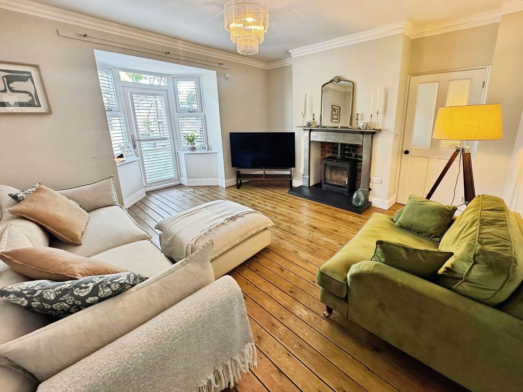Property photo 2 of 13 Photo 11