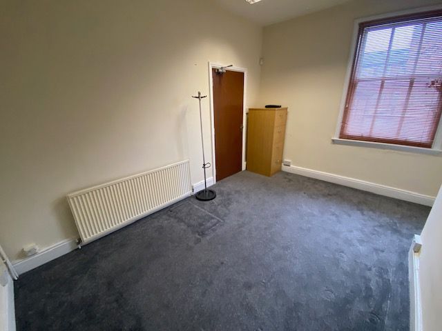 Property photo 3 of 4
