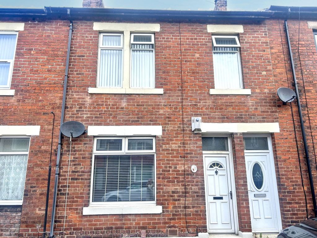 Property photo 1 of 4